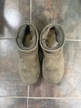 UGG Classic Ultra Mini
